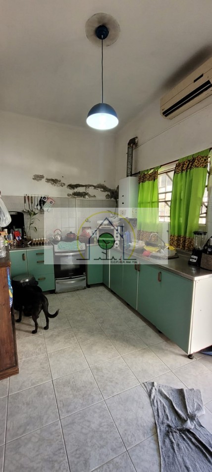 VENTA de CASA - AV. ALMAFUERTE, PARANA 