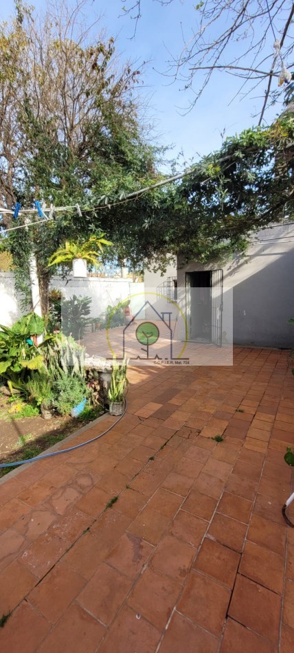 VENTA de CASA en ESQUINA - LA CAUTIVA, PARANA