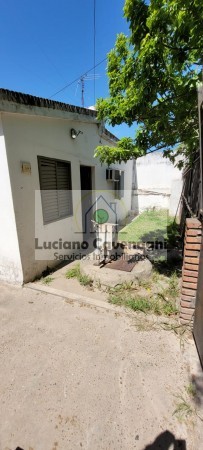 VENTA EN CASA y GALPON - VACALUZZO, PARANA