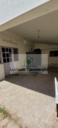 VENTA EN CASA y GALPON - VACALUZZO, PARANA