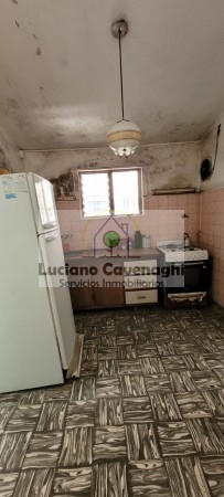 VENTA EN CASA y GALPON - VACALUZZO, PARANA