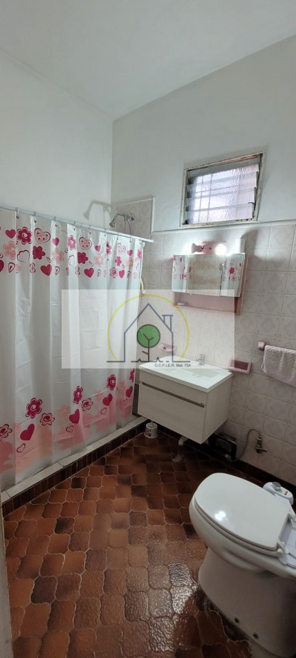 RE-TASADA!!! VENTA de CASA con LOCALES - DR. LUCIO d'AGOSTINO, PARANA