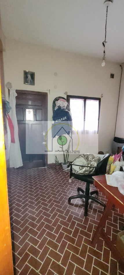 VENTA de CASA en ESQUINA - LA CAUTIVA, PARANA