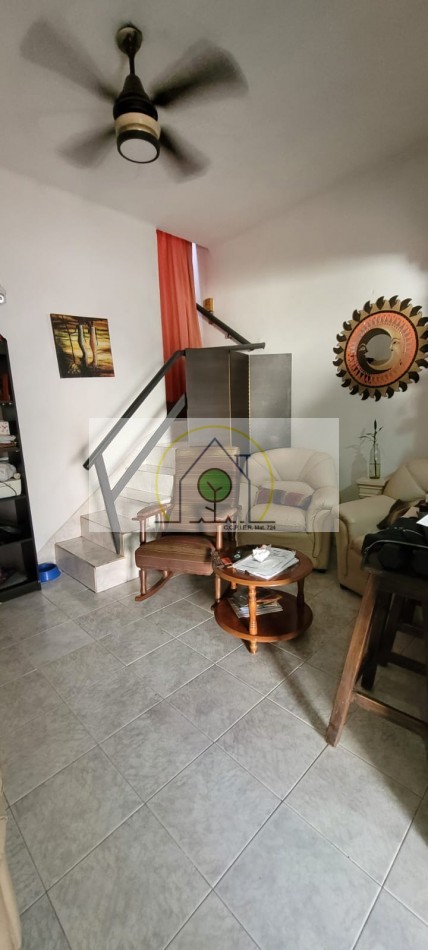 VENTA de CASA - AV. ALMAFUERTE, PARANA 