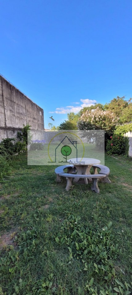 VENTA de CASA - AV. ALMAFUERTE, PARANA 